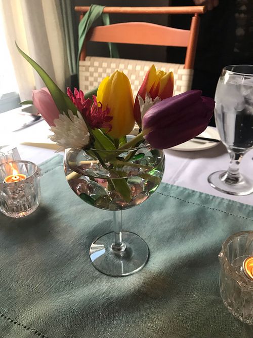 Spring table setting at Arborvine in Blue Hill