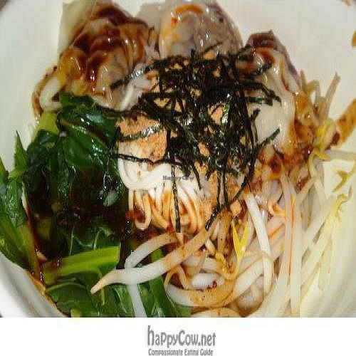 Spicy Wonton Noodles at Loving Hut - Huaining in Taipei