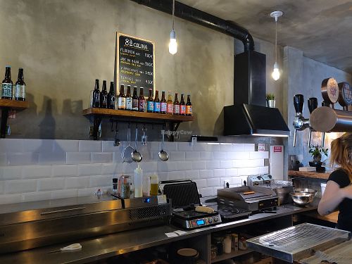 Counter at Apuro Vegan Bar in Porto
