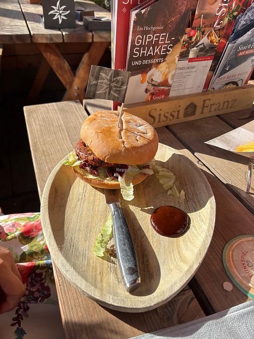 Ferdinand  at Sissi und Franz in Hannover