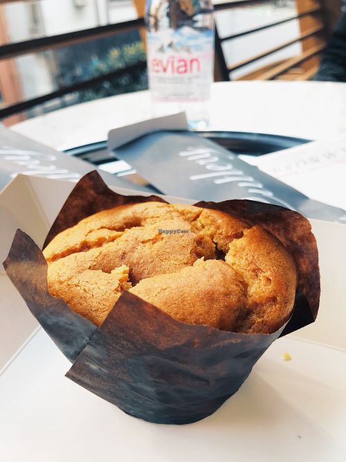 Vegan Muffin at Bronwyn in Istanbul