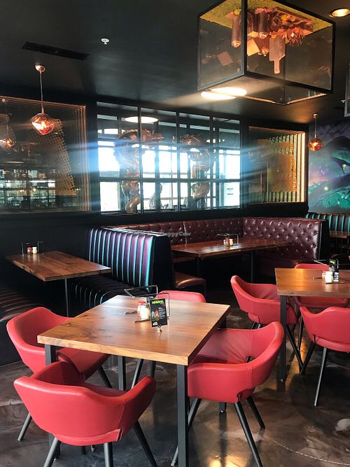 Dining area at Mellow Mushroom in Fort Myers