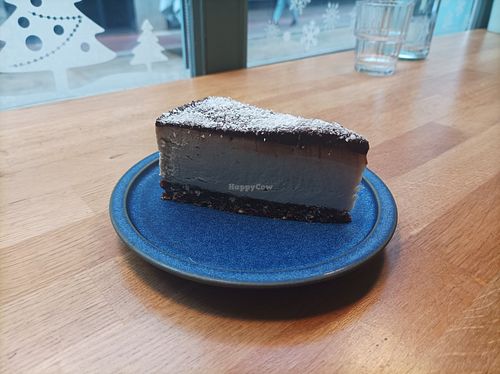 Cheesecake bounty at la petite graine in Limoges