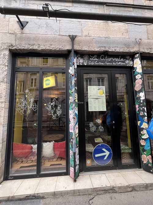 outside  at La Citronnade in Besancon