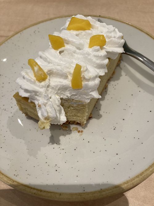 Mango cream cheese pie  at Sync-Ok in Deventer