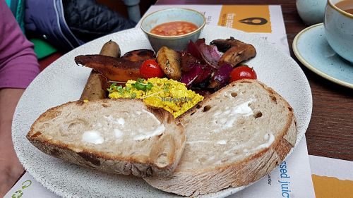 Big brunch at The Meet in South West London