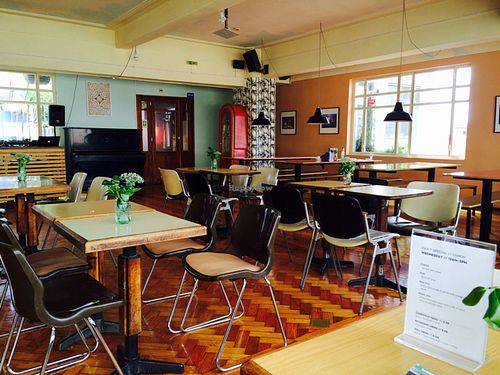 the place at Maus Habitos in Porto