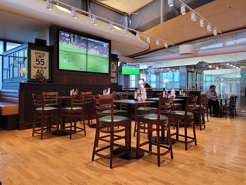 Some seating at OSL - O'Learys in Gardermoen