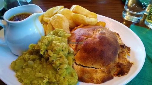 Field mushroom and vegetable pie at The Green Man in Preston