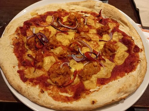 BBQ jackfruit and vegan cheese pizza at Sir Julian Huxley in Selsdon