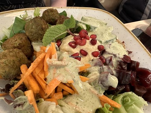 falafel bowl  at Dean & David - Hauptbahnhof in Dusseldorf