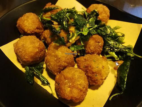vegetarian nuggets with basil at QīngTián Shū Shí 青田蔬食 in Hualien