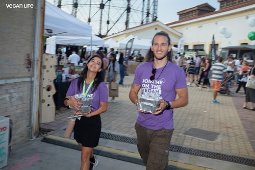 Volunteers at Vegan Life NGO in Athens