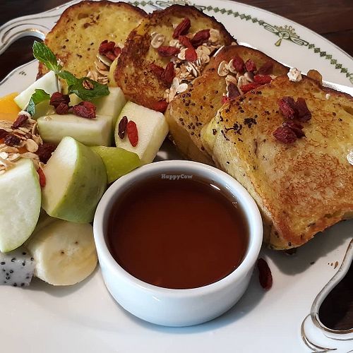 Brioche toast granola at Asa Vegan Kitchen and Studio in Chiang Mai