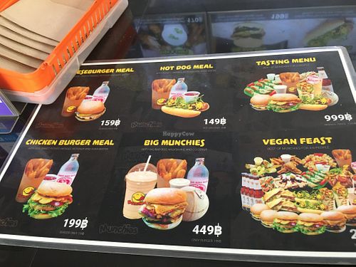 Menu at Munchies Tha Phae Gate in Chiang Mai
