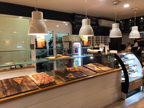 Inside at Pizzería Micaela in Barcelona