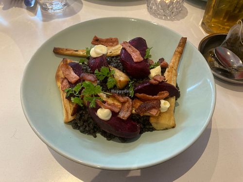 Lintel salad at Deer Mama in Amsterdam