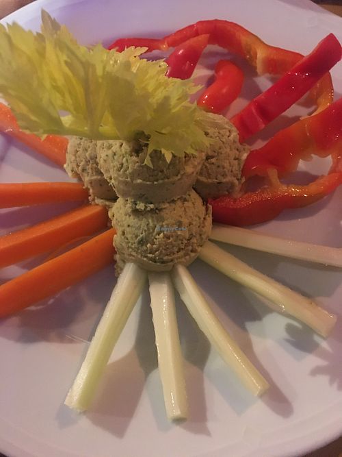 New Delhi style hummus at Bibliothe in Rome