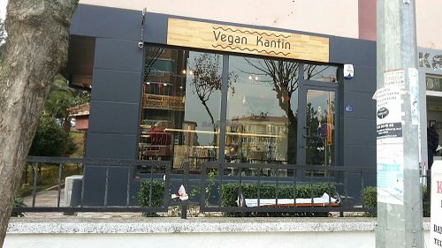This place is in a quiet road off the main FSM bulvari at Vegan Kantin in Bursa