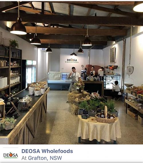 Juice and smoothie bar and other homemade lunches  at DEOSA Wholefoods in Grafton