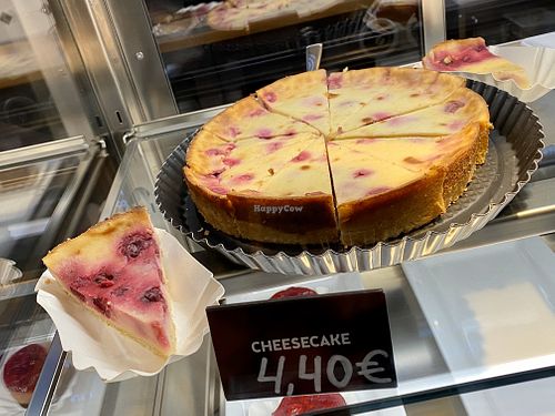 cheese cake at Swing Kitchen - Georgenstraße in Berlin