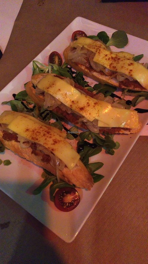 Bruschetta at Cafe Madrigal in Valencia