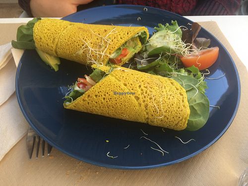 Wrap de trigo sarraceno at Cafe Madrigal in Valencia