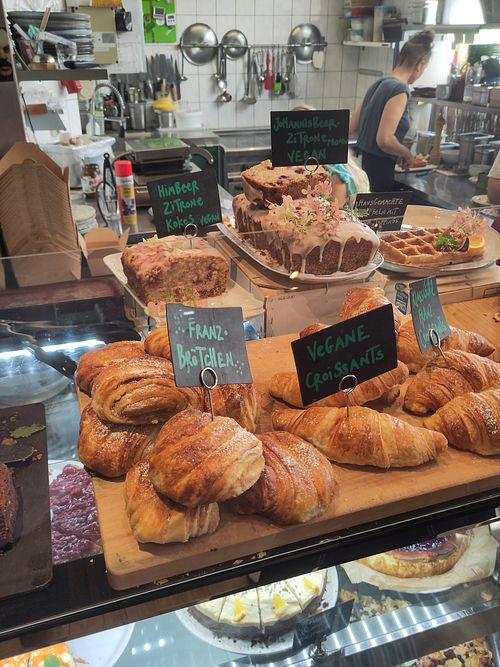 Pastries including vegan cakes and croissants at Gartensalon in Munich