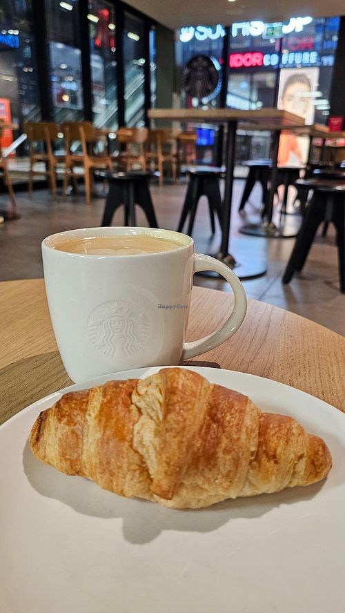  at Starbucks - Place de Cornavin in Geneva