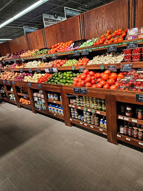  at Heinen's Grocery Store in Chagrin Falls