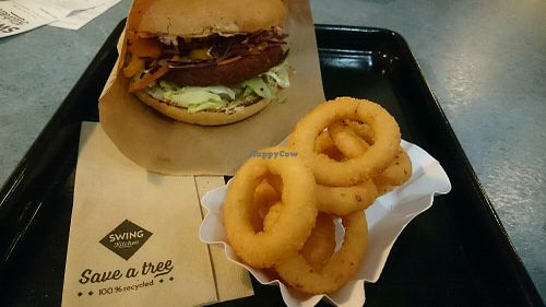 Vegan cheese burger and onion rings at Swing Kitchen - Rosenthalerstraße in Berlin