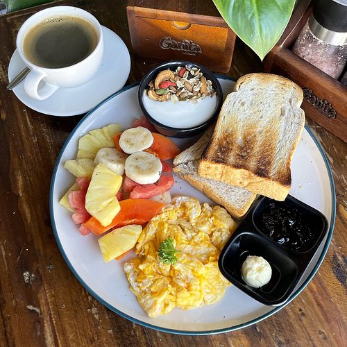 Breakfast set at Ganita Cafe in Pai