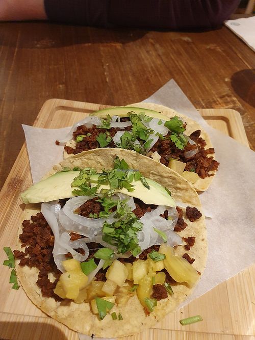 Tacos al pastor at Gallo Santo in Barcelona