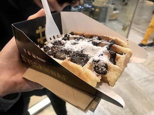 Chocolate sauce and powdered sugar  at VeganWaf in Brussels