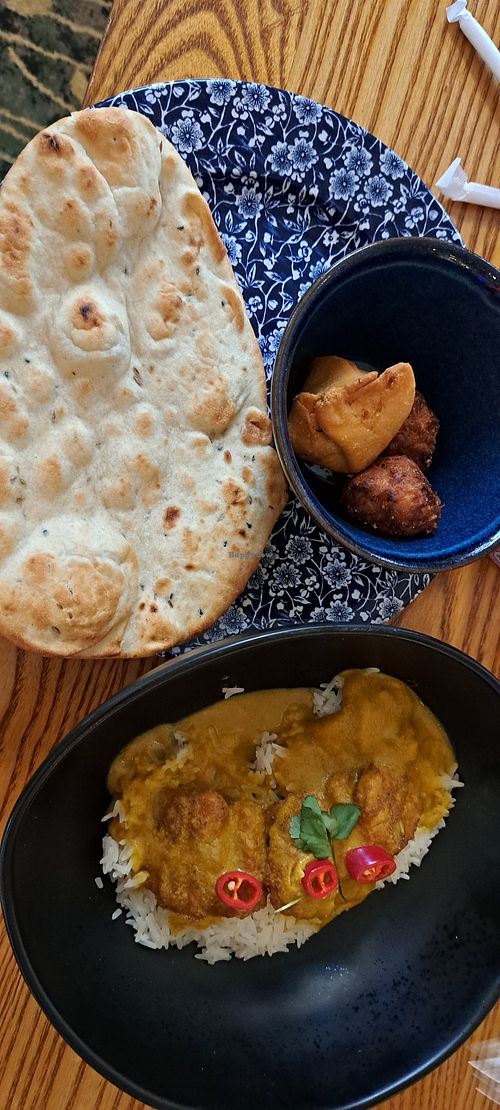 Katsu curry, naan, samosa and pakora at The Hengler's Circus in Glasgow