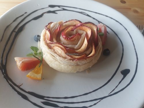 Vegan Apple Puff at Kham Luang in Chiang Mai