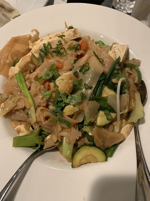 Drunken noodle - oil free   at Vegan Plate in Roseville