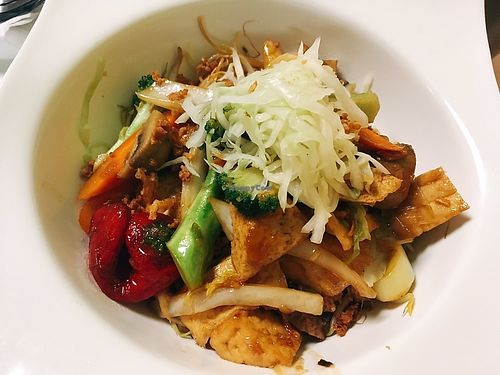 korea-noodles with tofu & vegetables at Vegan Village in Hannover