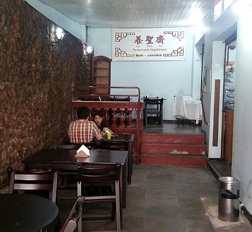 mesas at Yan Shan Zay in Belo Horizonte