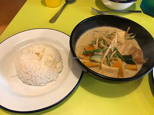Suphas Suphas - Plymouth Restaurant - HappyCow