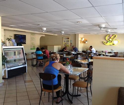 more of the newly redecorated dining area (Fall 2014) at Loving Hut in Phoenix