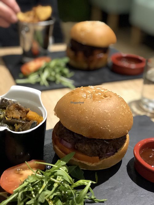 BURGER at Freya in Aix-en-provence