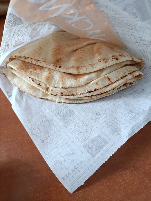 Pain libanais at Le Comptoir Syrien in Saint-etienne