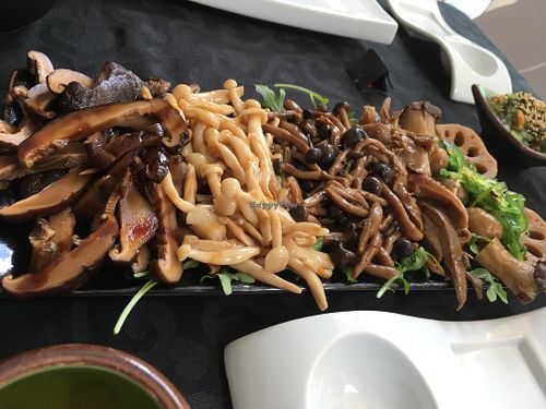 Appetizer dish - Mushrooms at Legumi Sushi Vegan in Lisbon