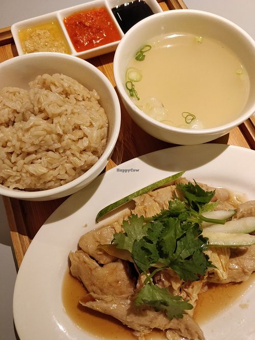 Chicken rice at Privé - The Paragon in Central Singapore