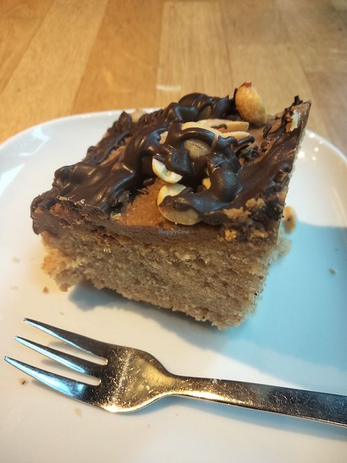 Snickers cake. at Sattgrün Kolumba Viertel - Mitte in Cologne