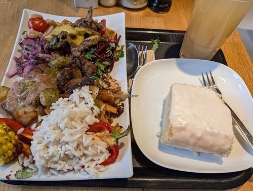 Kuchen und Platte at Sattgrün Kolumba Viertel - Mitte in Cologne