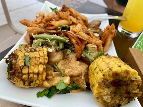 Image of Sattgrün Kolumba Viertel - Mitte