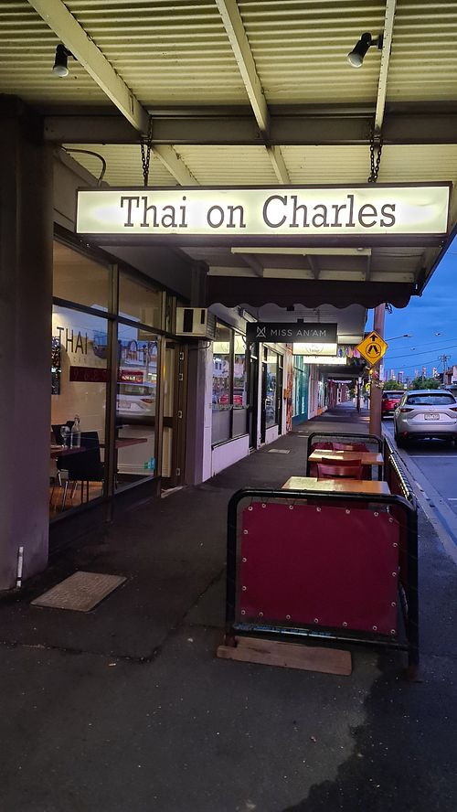 Outside seating at Thai On Charles in Seddon
