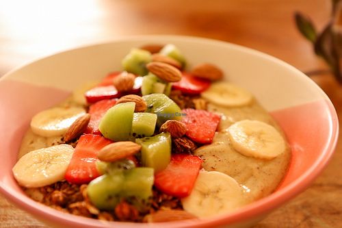 smoothie bowl at One Happy Bowl in Noord
